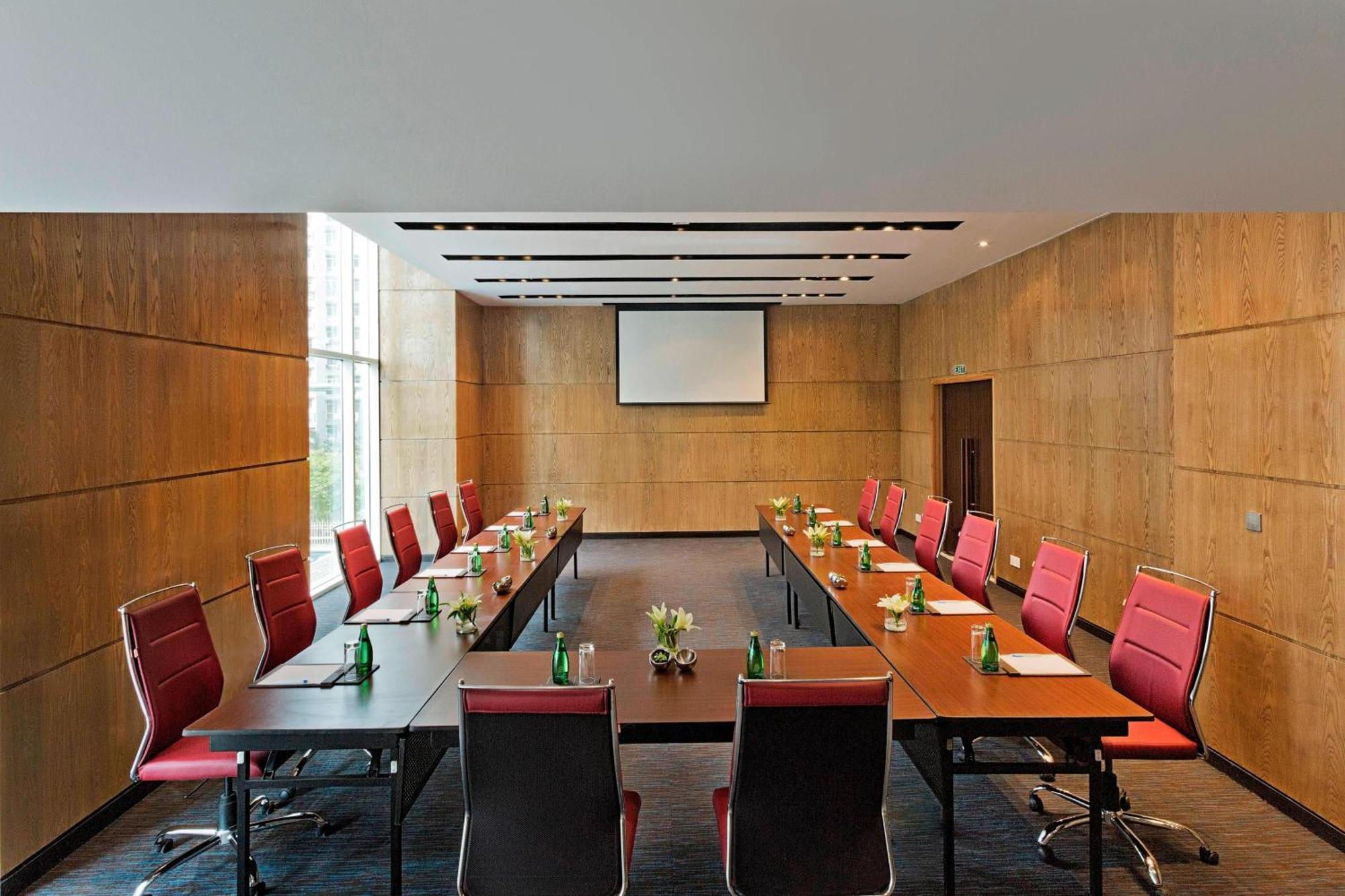 Fairfield By Marriott Lucknow Hotel Екстериор снимка