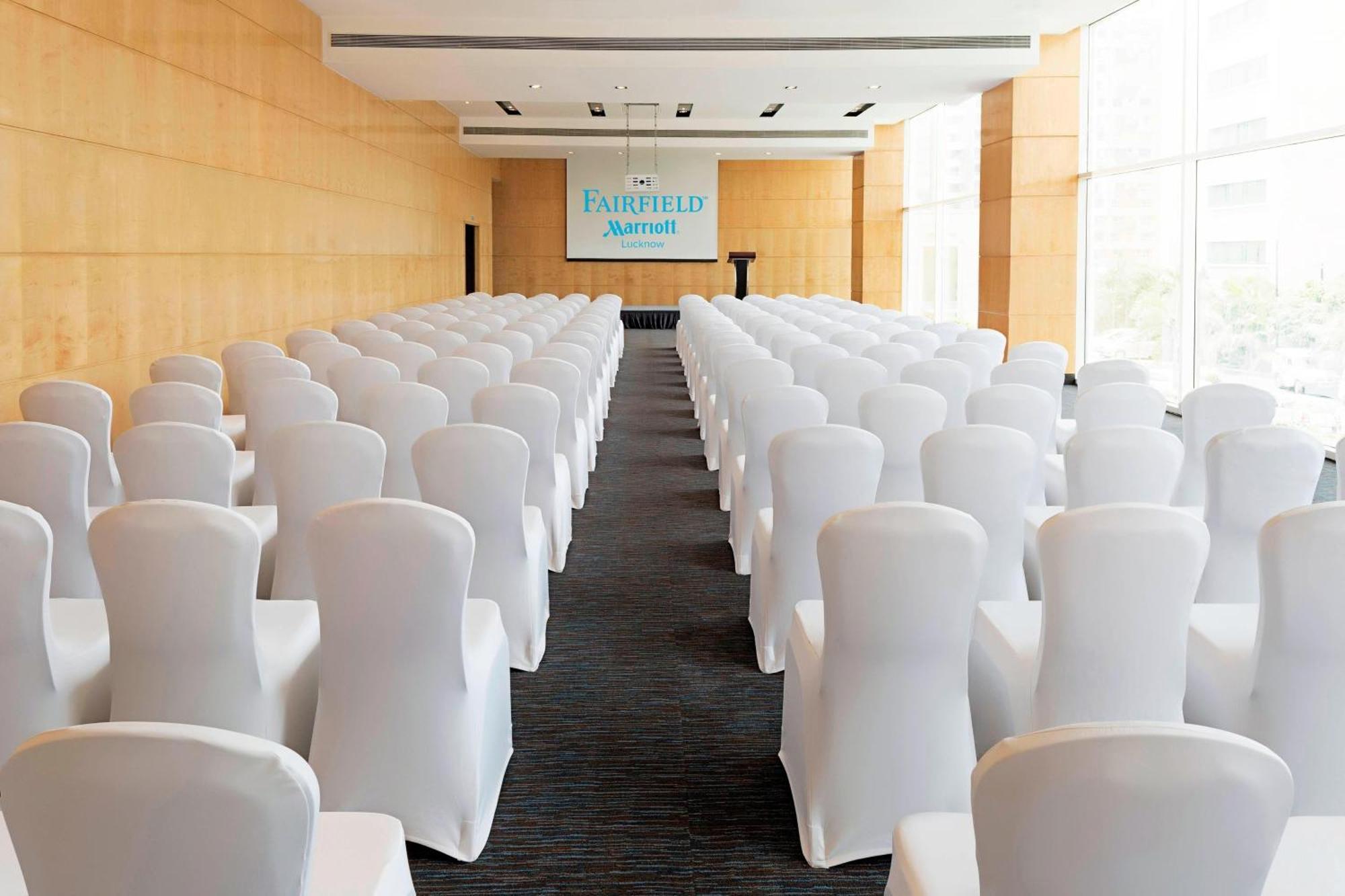 Fairfield By Marriott Lucknow Hotel Екстериор снимка