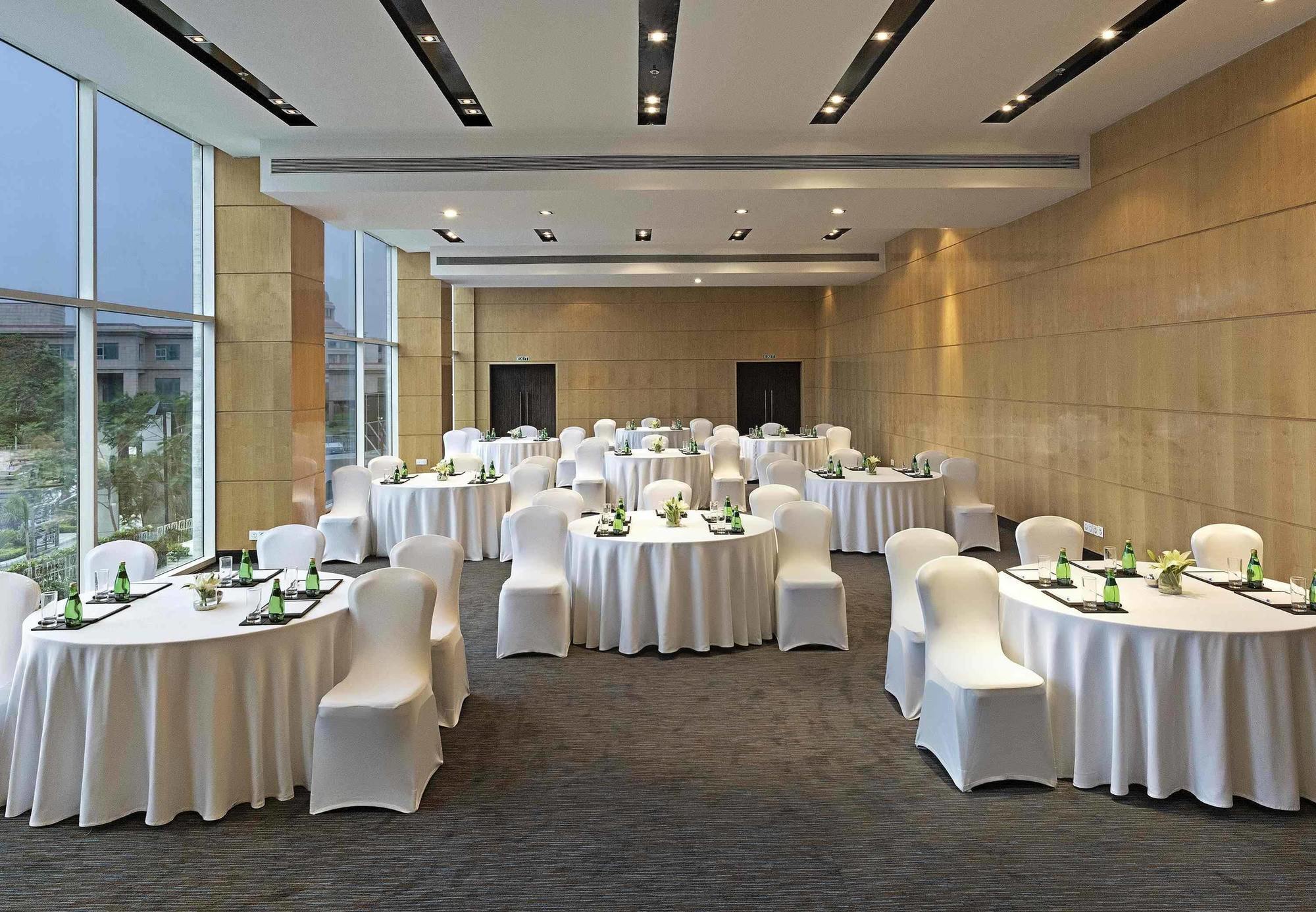 Fairfield By Marriott Lucknow Hotel Екстериор снимка