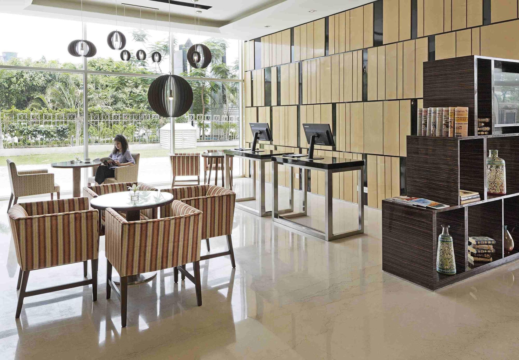 Fairfield By Marriott Lucknow Hotel Екстериор снимка